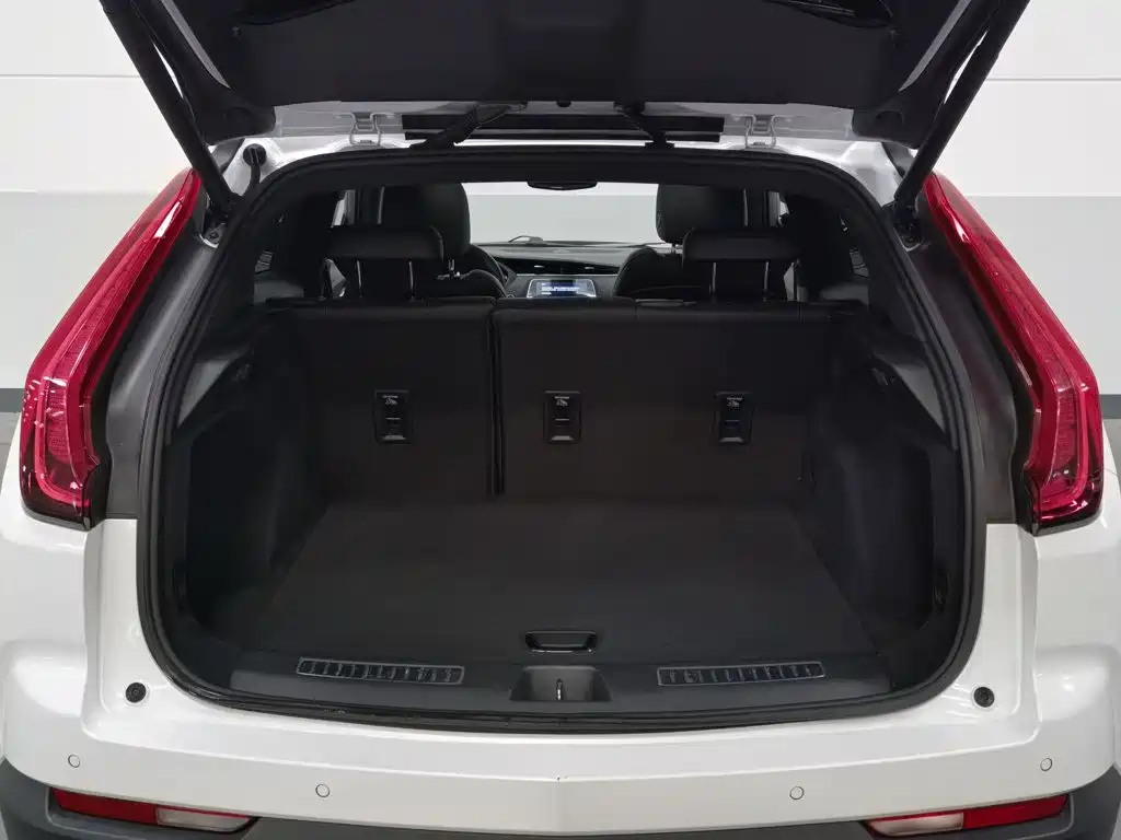 Cadillac XT4 — миниатюра 16