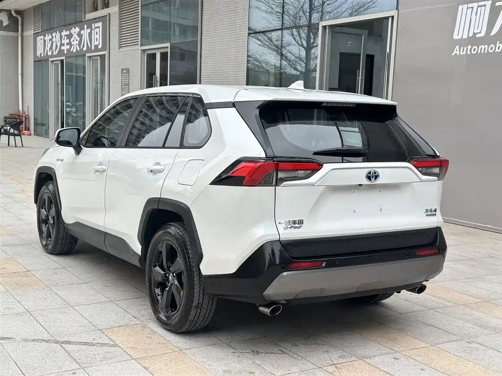 TOYOTA RAV4 RONGFANG