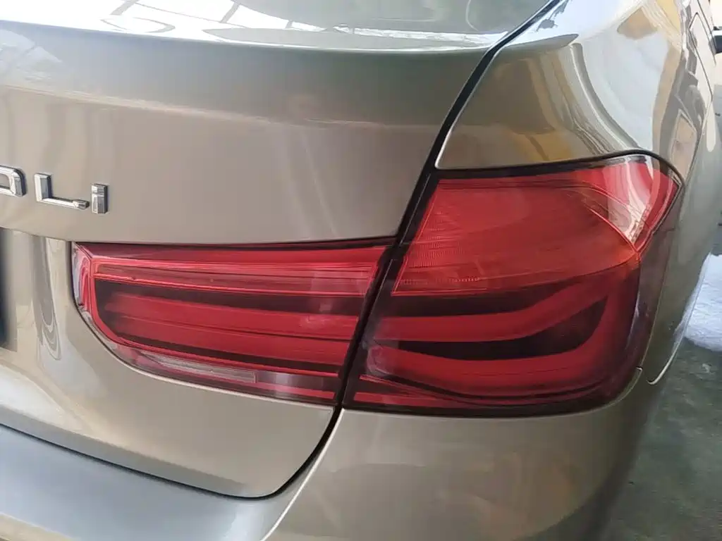 BMW 3 Series — миниатюра 8