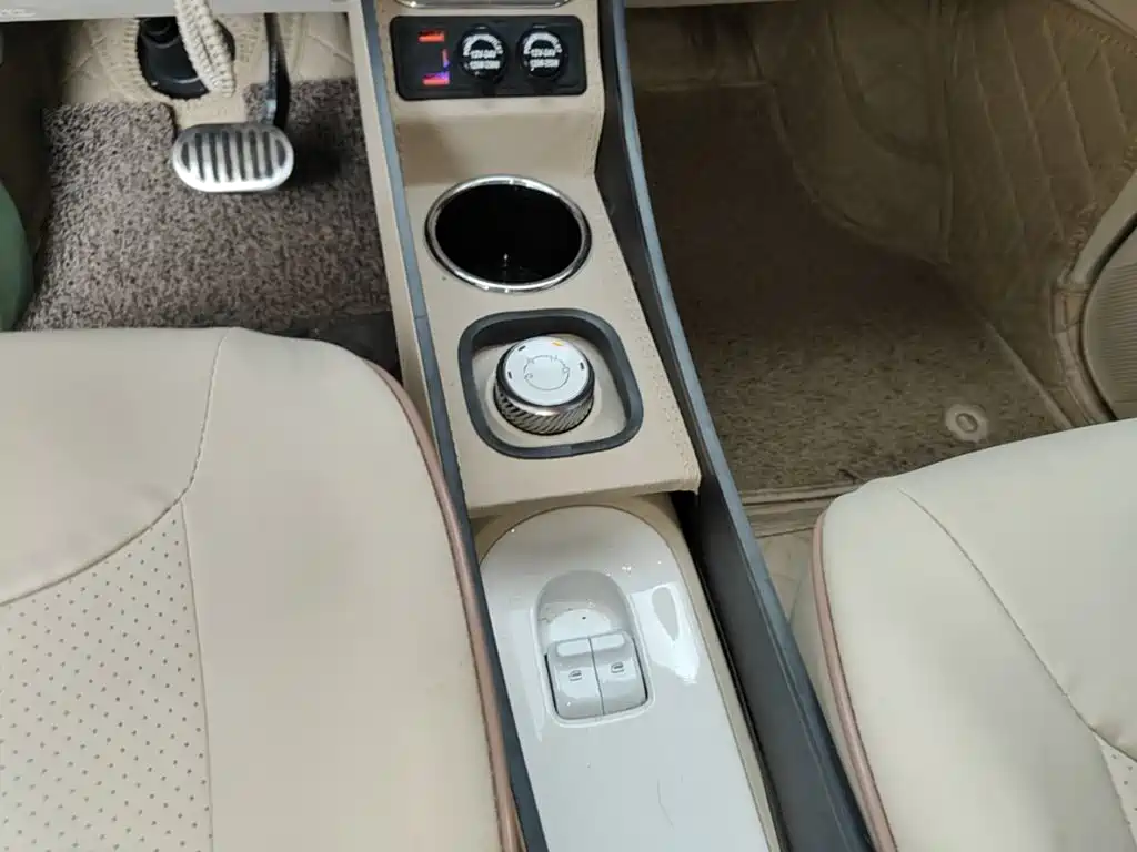 Wuling MINIEV — миниатюра 14