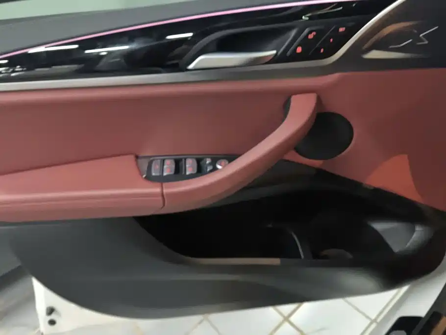 BMW iX3 — миниатюра 7