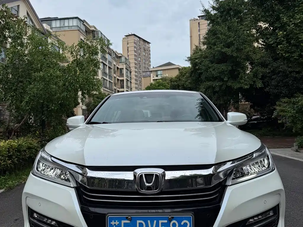 Honda Accord — миниатюра 2