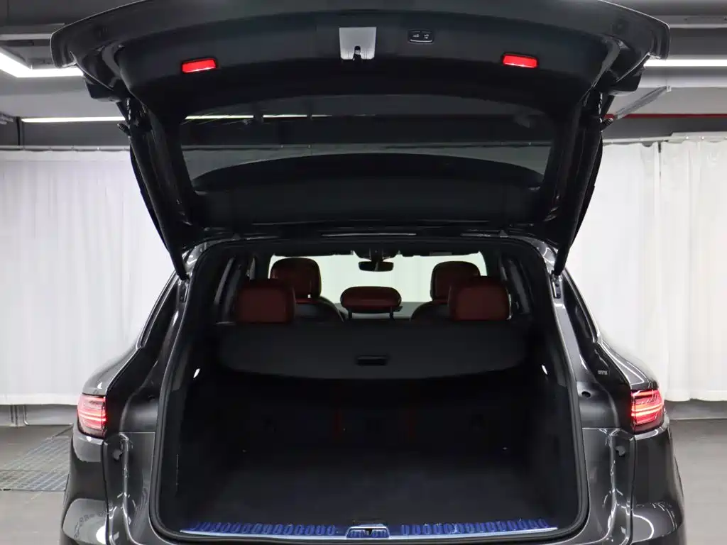 Porsche Cayenne — миниатюра 35