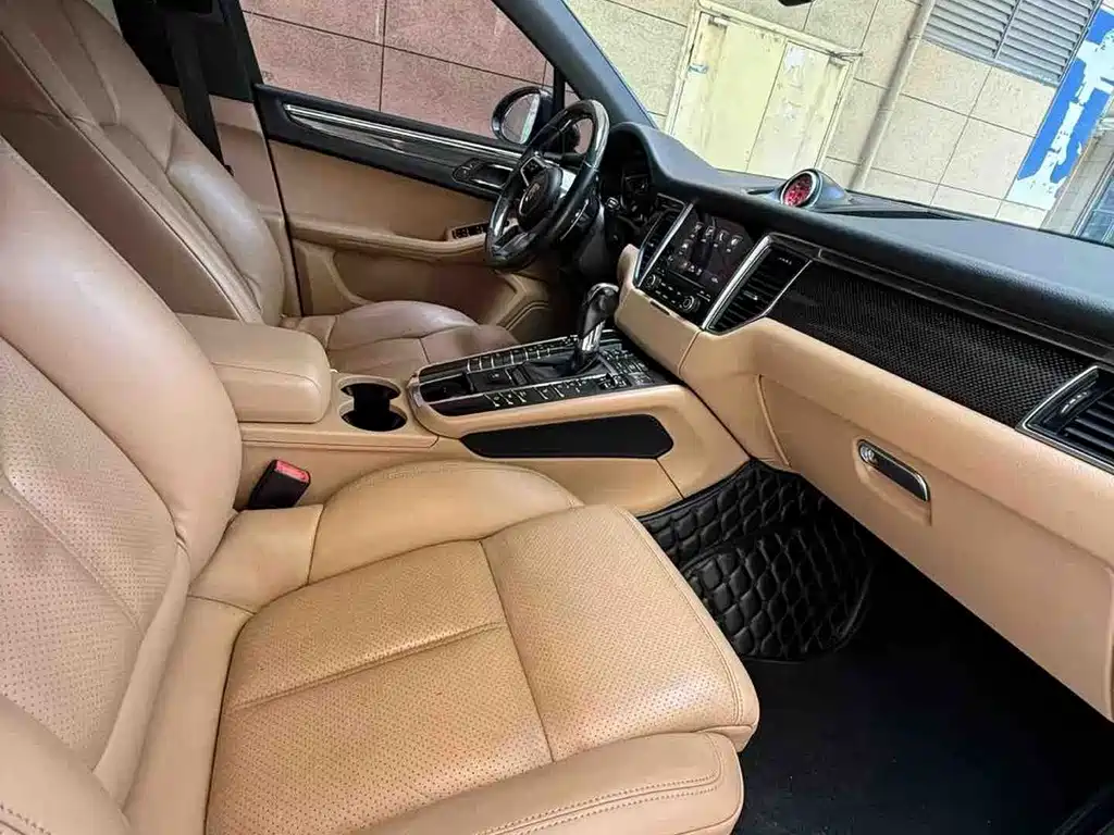 Porsche Macan — миниатюра 8