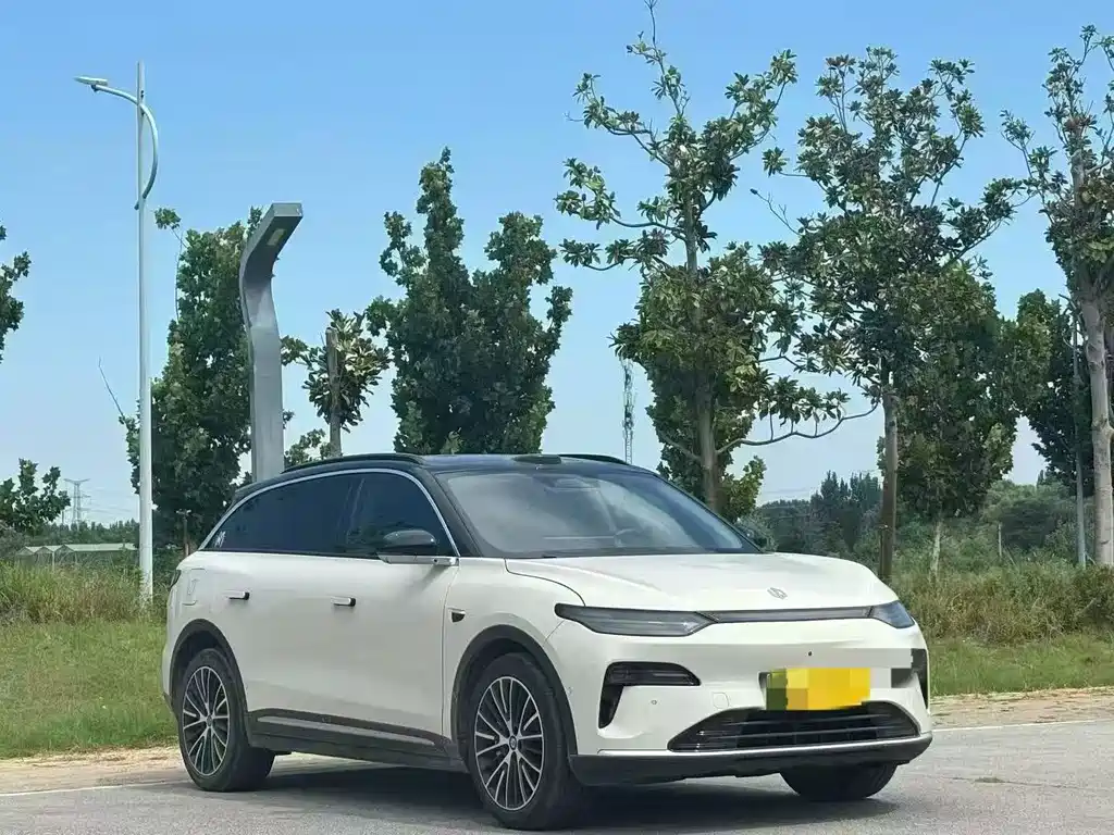 Leapmotor Leapmotor C11 — миниатюра 3