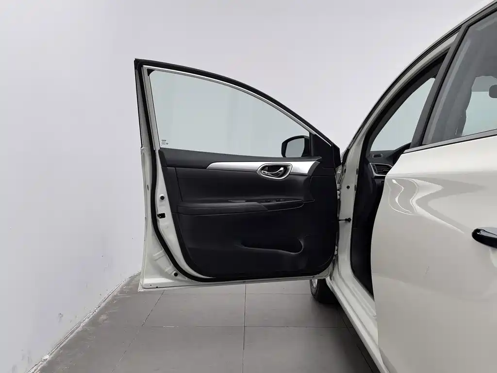 Nissan Sylphy — миниатюра 8