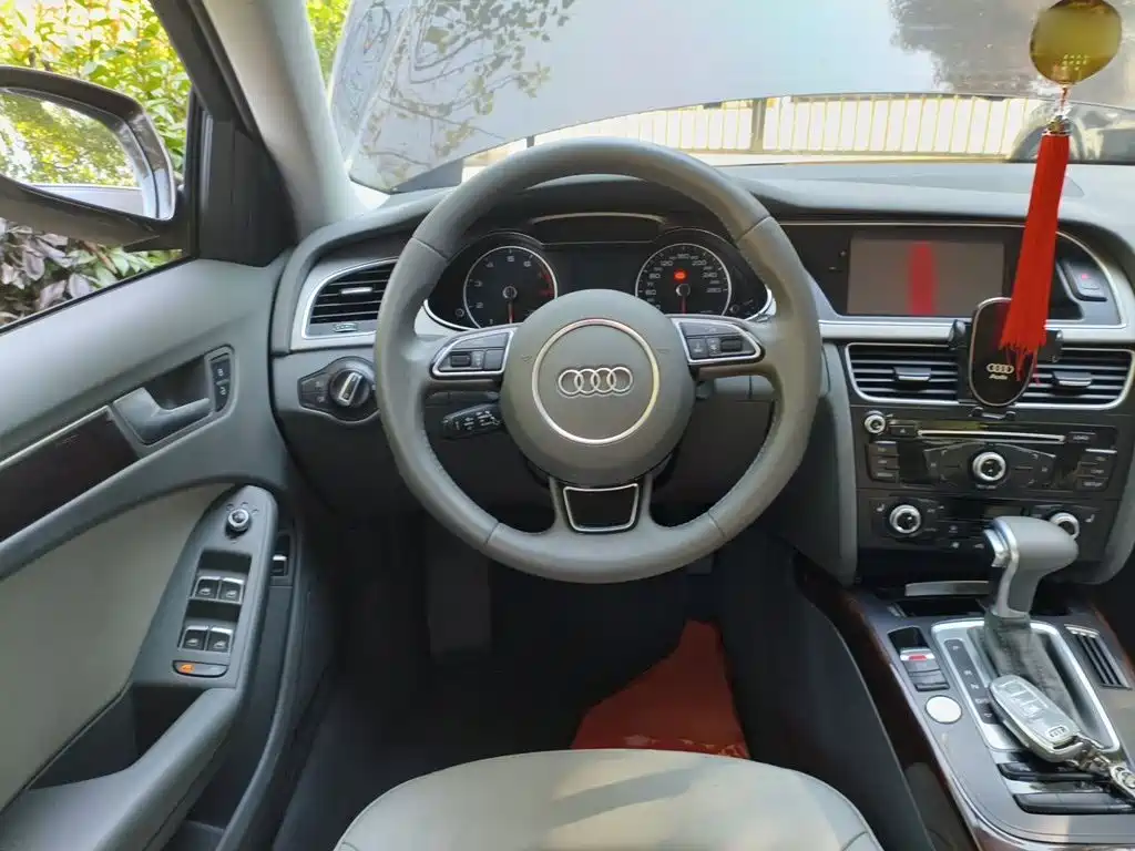 Audi A4L — миниатюра 11