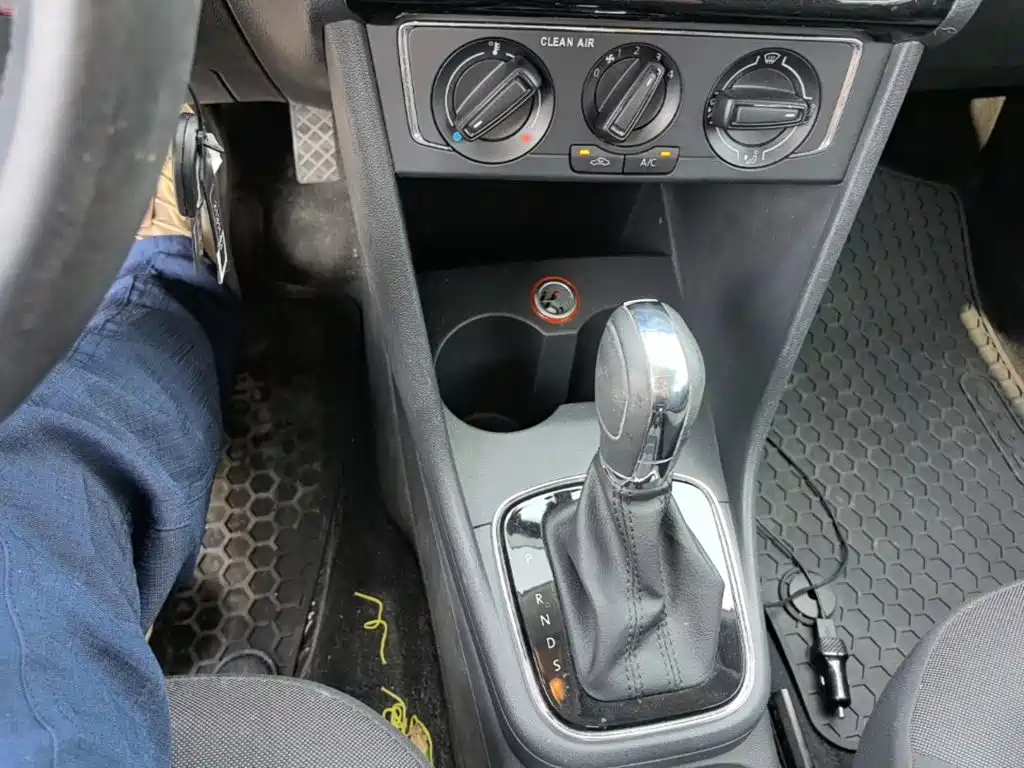 Volkswagen Polo — миниатюра 14