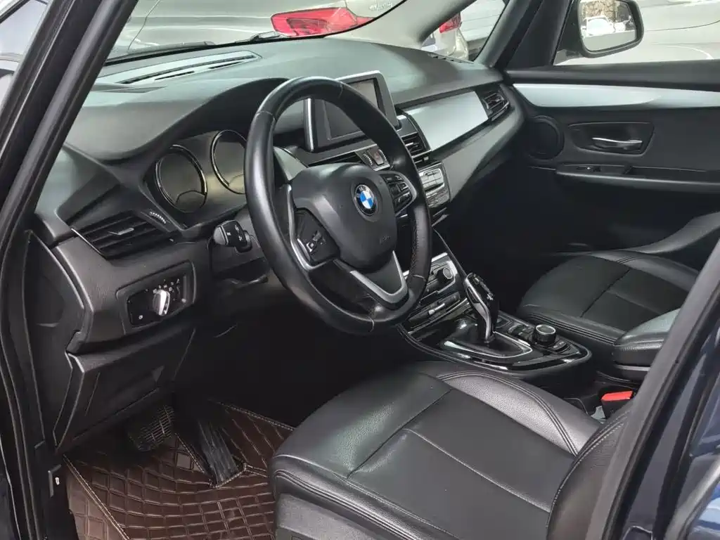 BMW 2 SERIES MULTIFUNCTIONAL STATION WAGON