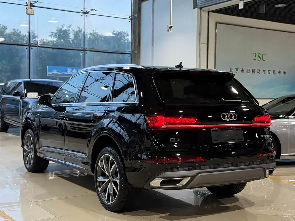 Audi Q7 — миниатюра 27