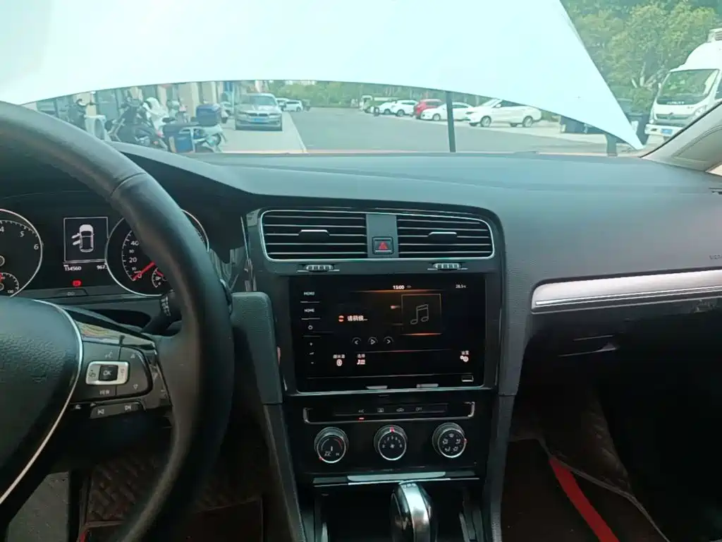 Volkswagen Golf — миниатюра 13
