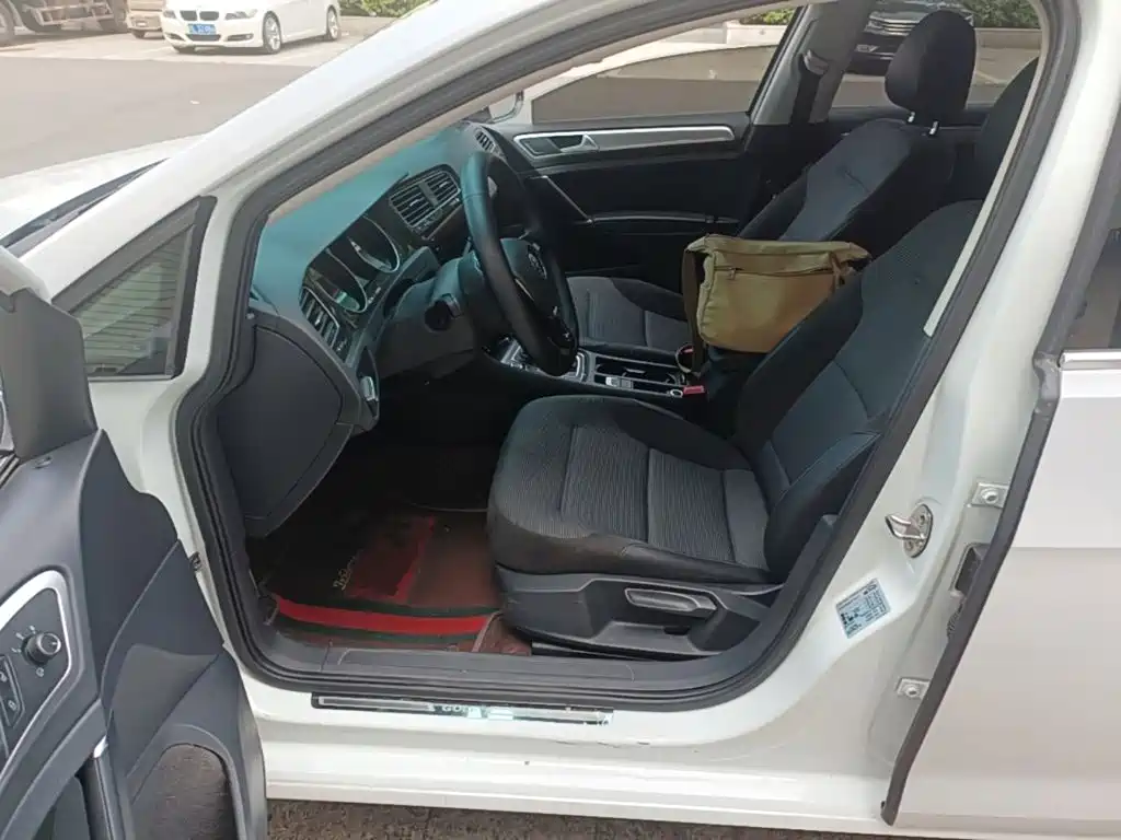 Volkswagen Golf — миниатюра 15