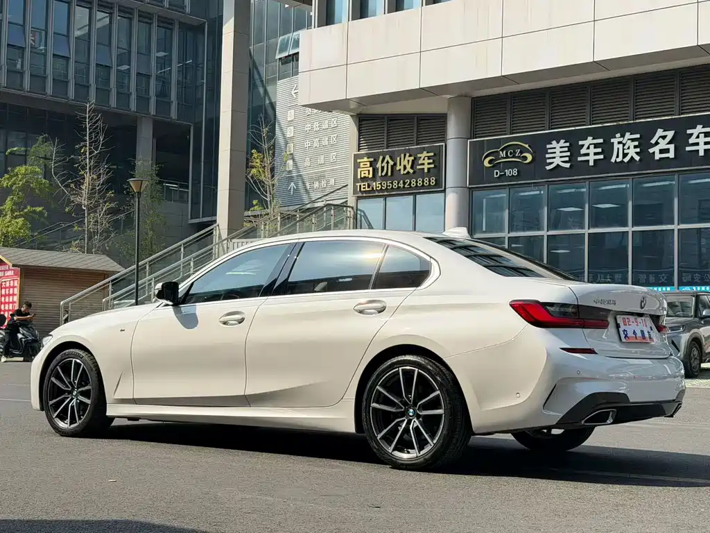 BMW 3 Series — миниатюра 7