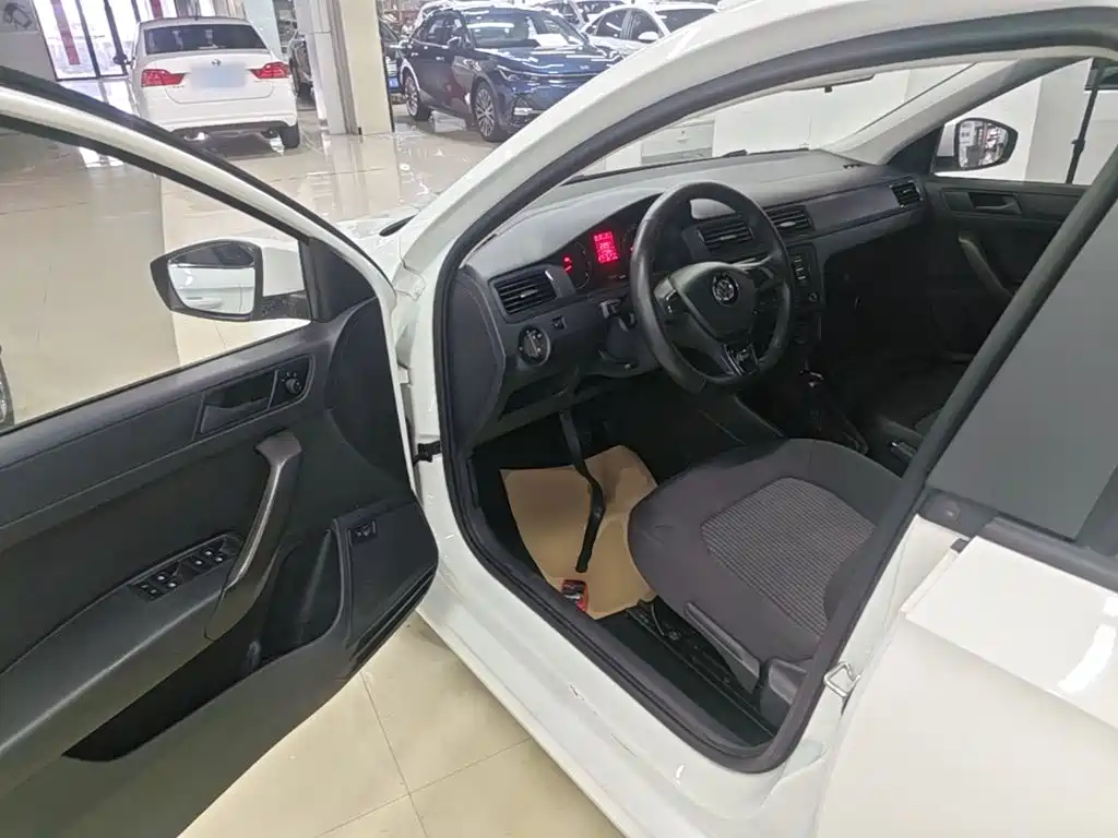 Volkswagen Santana — миниатюра 16
