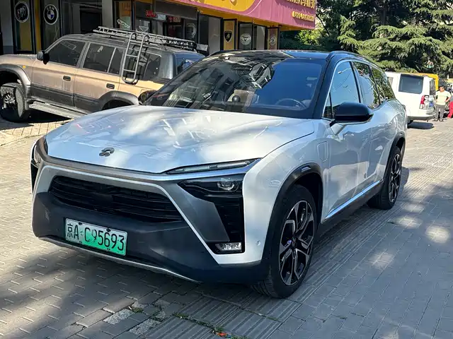 2022 Nio ES8