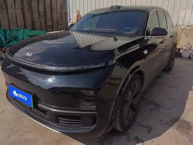 Li Auto IDEAL L8 2025