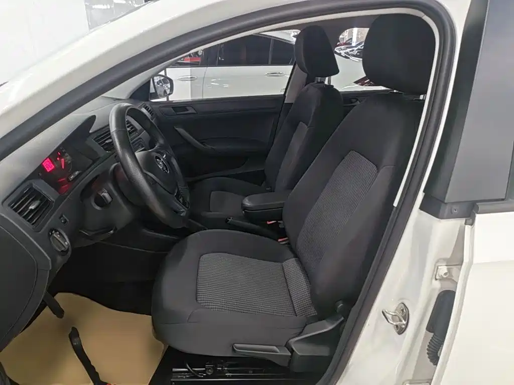 Volkswagen Santana — миниатюра 15