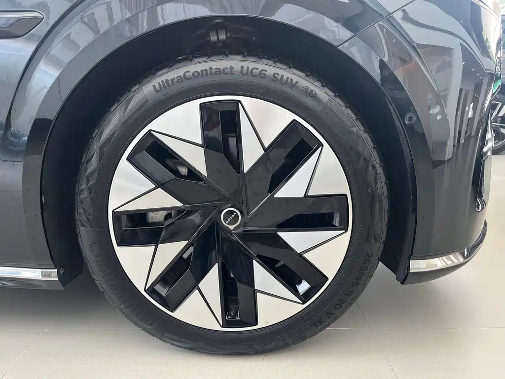 Volvo EM90 — миниатюра 8