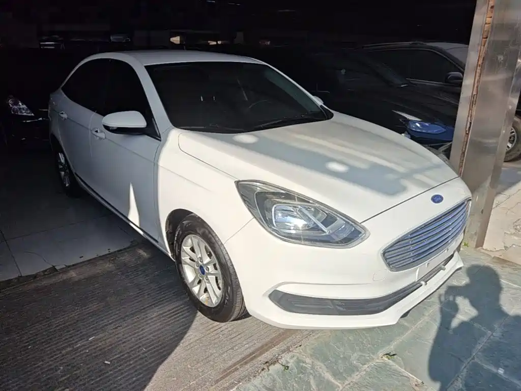 Ford Escort — миниатюра 4