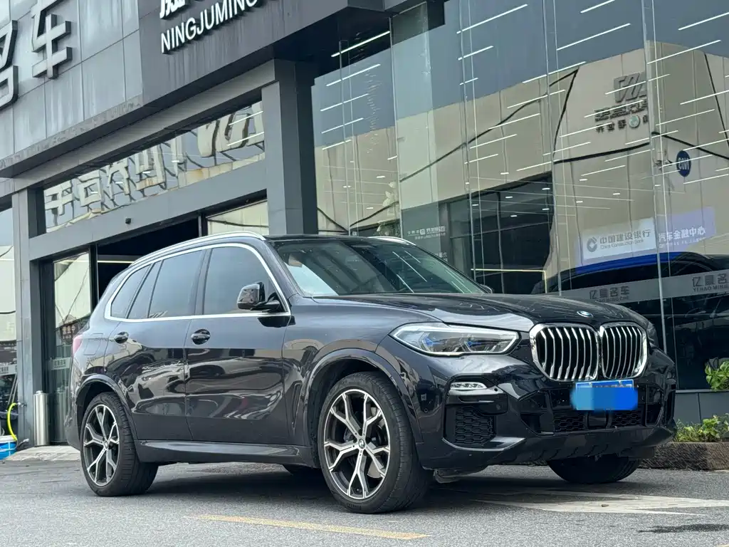 BMW X5 (Import) — миниатюра 3