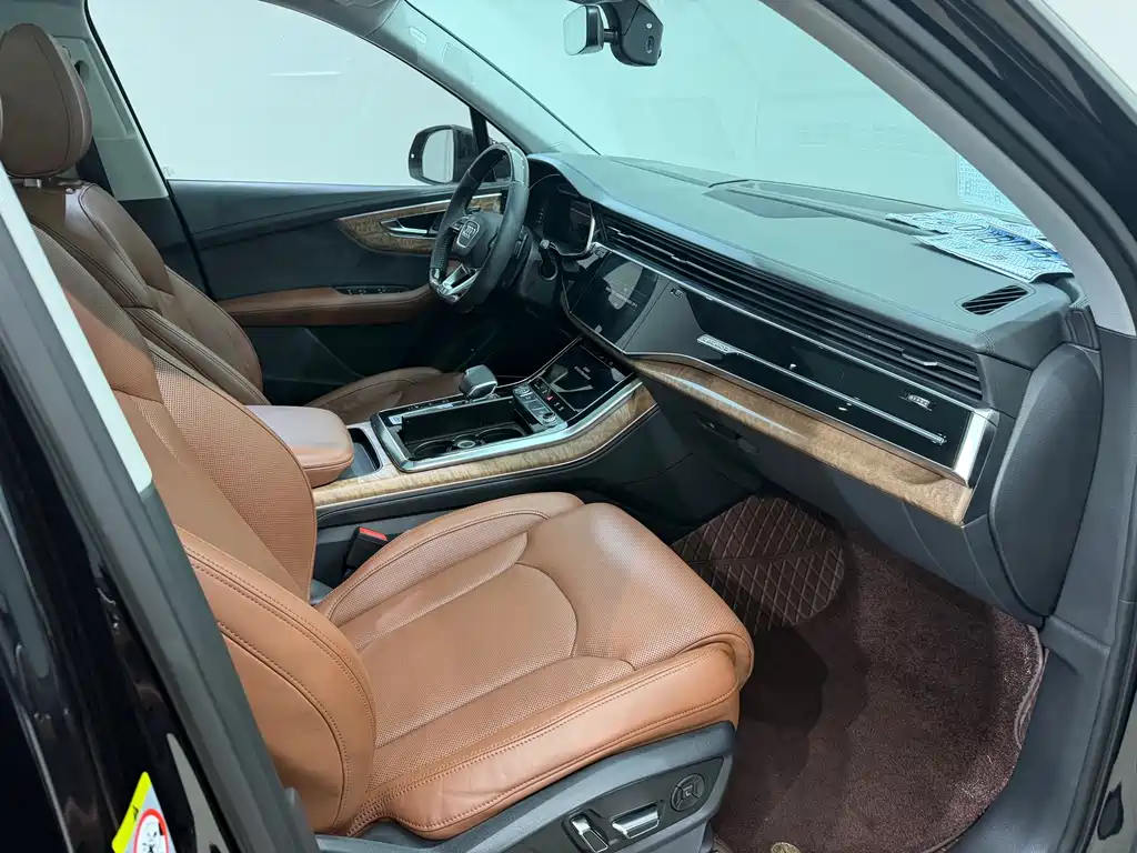 Audi Q7 — миниатюра 14