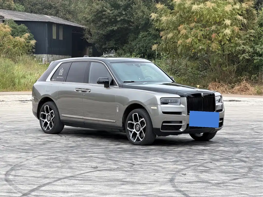 Rolls-Royce Cullinan — миниатюра 3