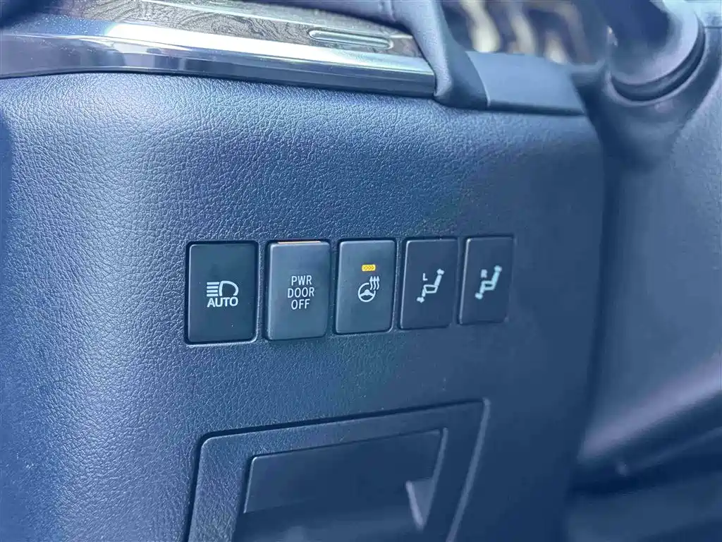 Toyota Alphard 2021 2.5L Premium