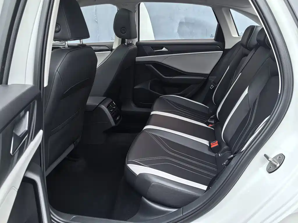 Jetta VA7 — миниатюра 7