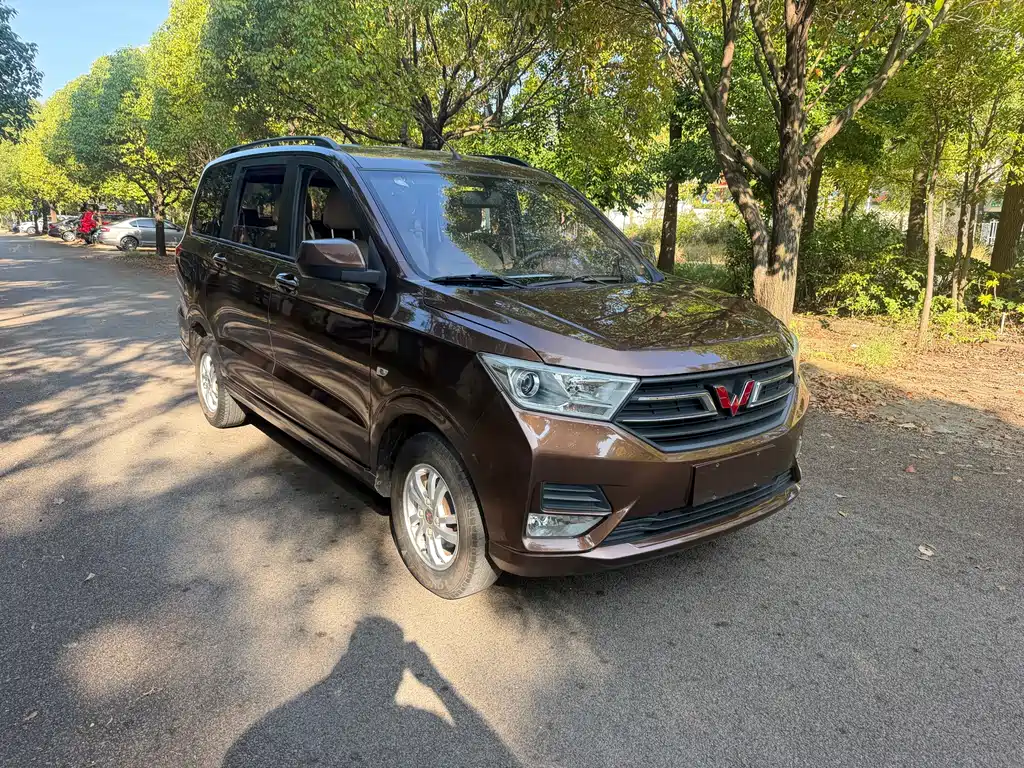 Wuling Hongguang — миниатюра 2