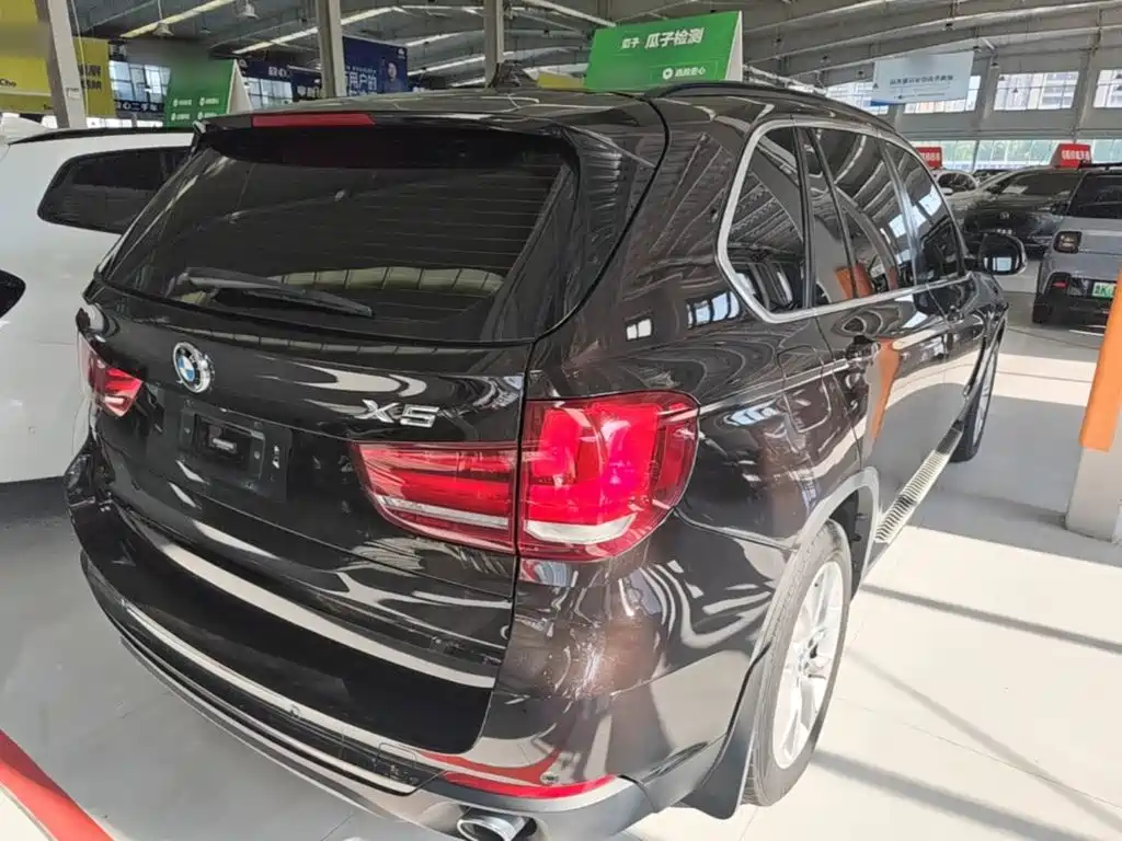 BMW X5 (Import) — миниатюра 7