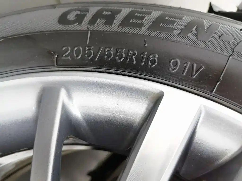 Geely Emgrand — миниатюра 24