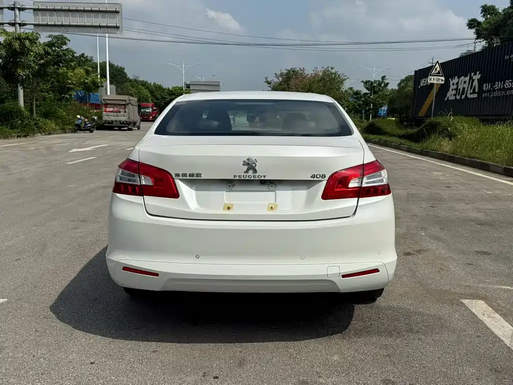 Peugeot 408 — миниатюра 5