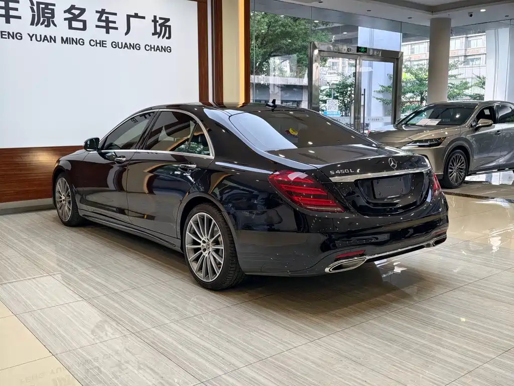 Mercedes-Benz S-Class — миниатюра 31