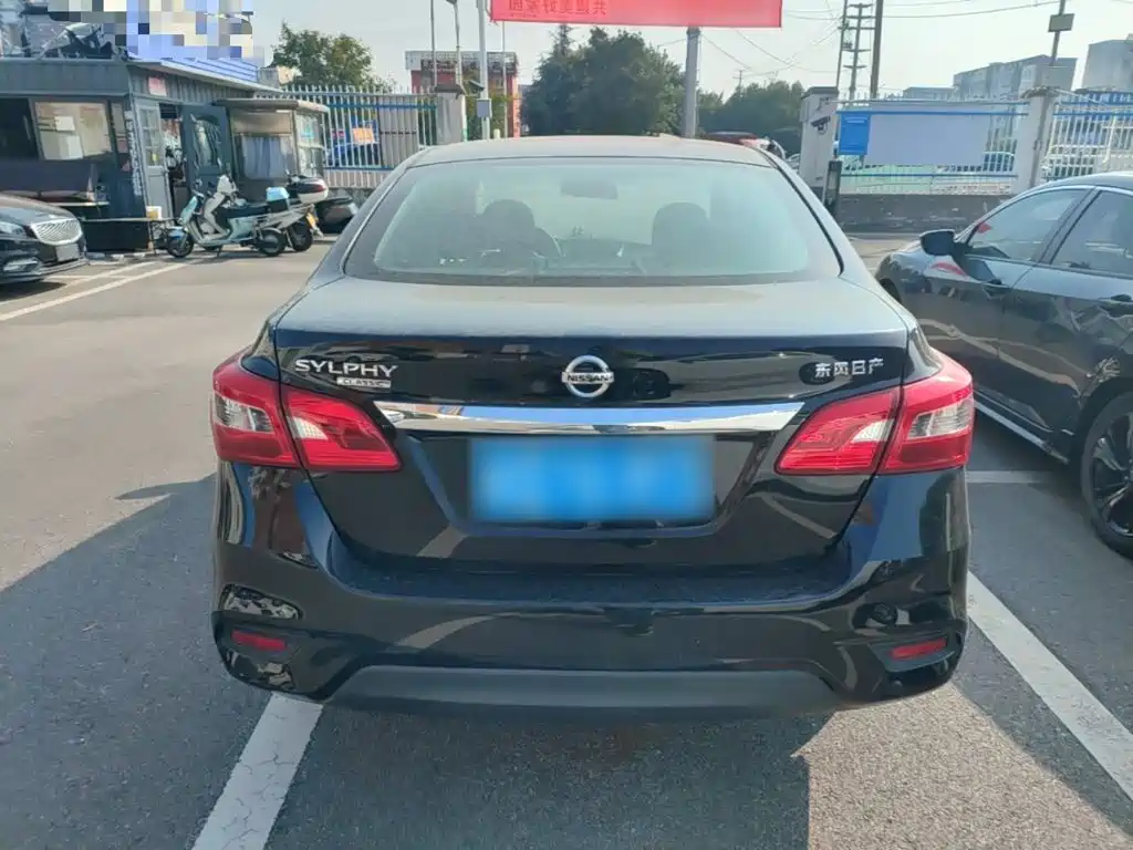 Nissan Sylphy — миниатюра 6