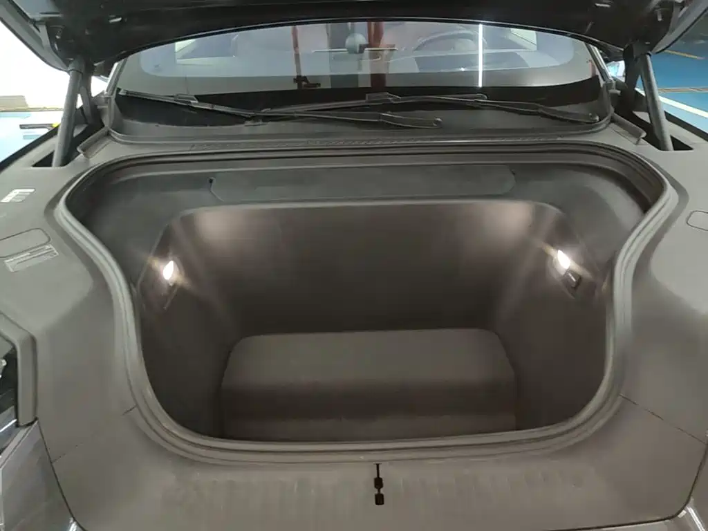 NIO ES8 — миниатюра 20