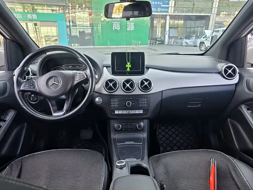 Mercedes-Benz B-Class — миниатюра 3