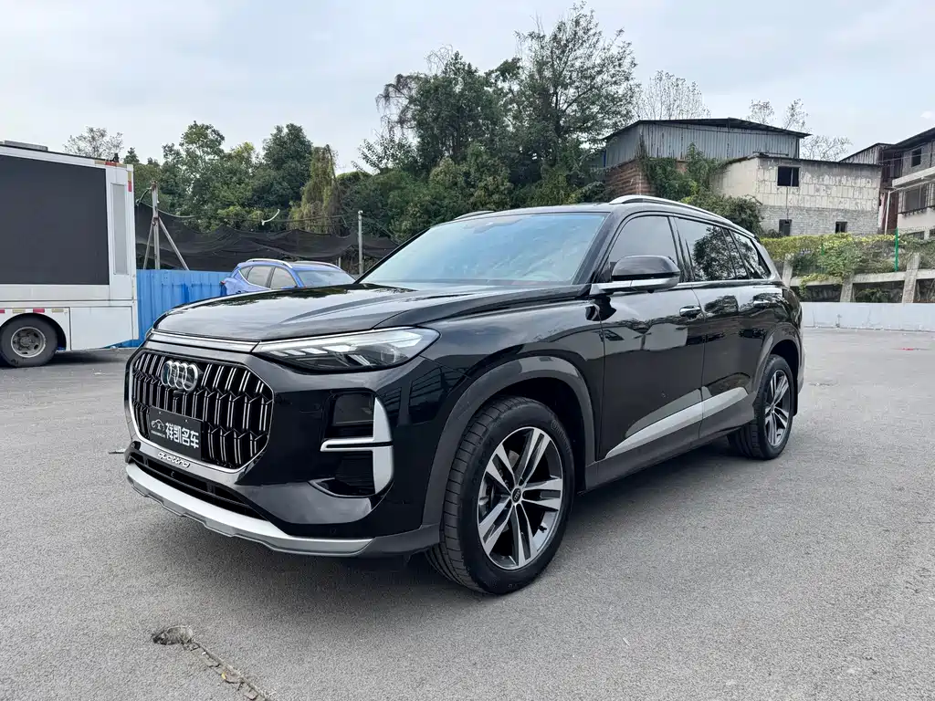 Audi Q6