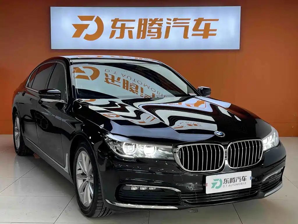 BMW 7 Series — миниатюра 3