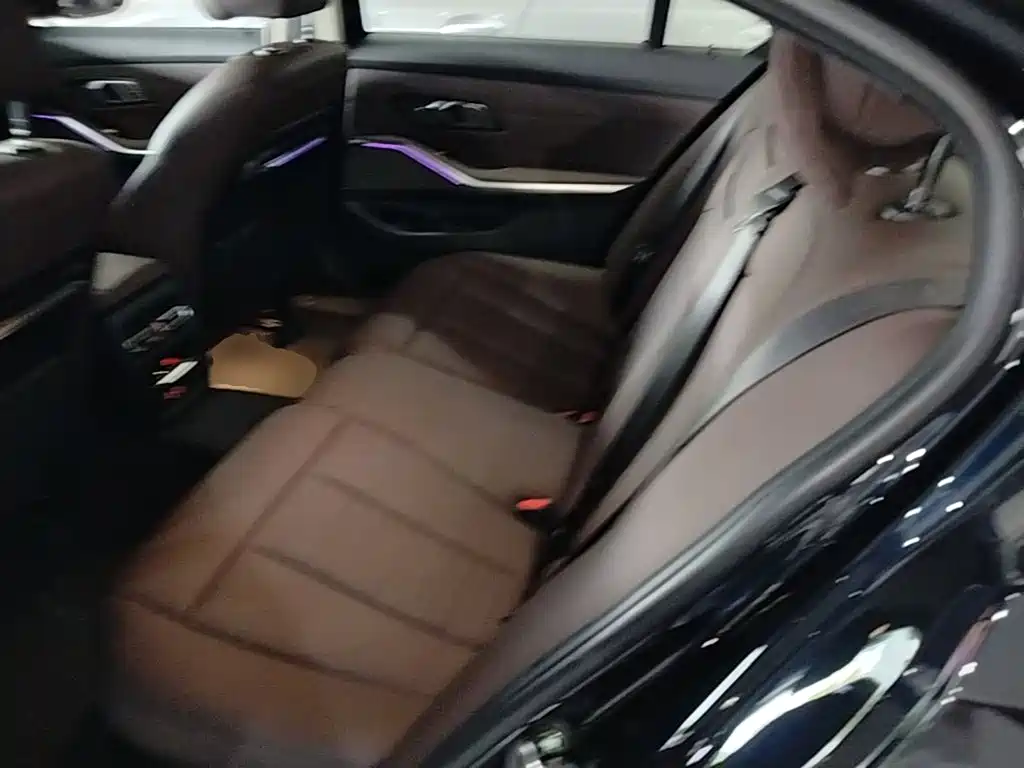 BMW 3 Series — миниатюра 17
