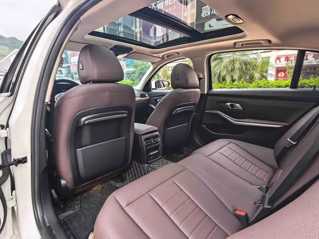 BMW 3 Series — миниатюра 13