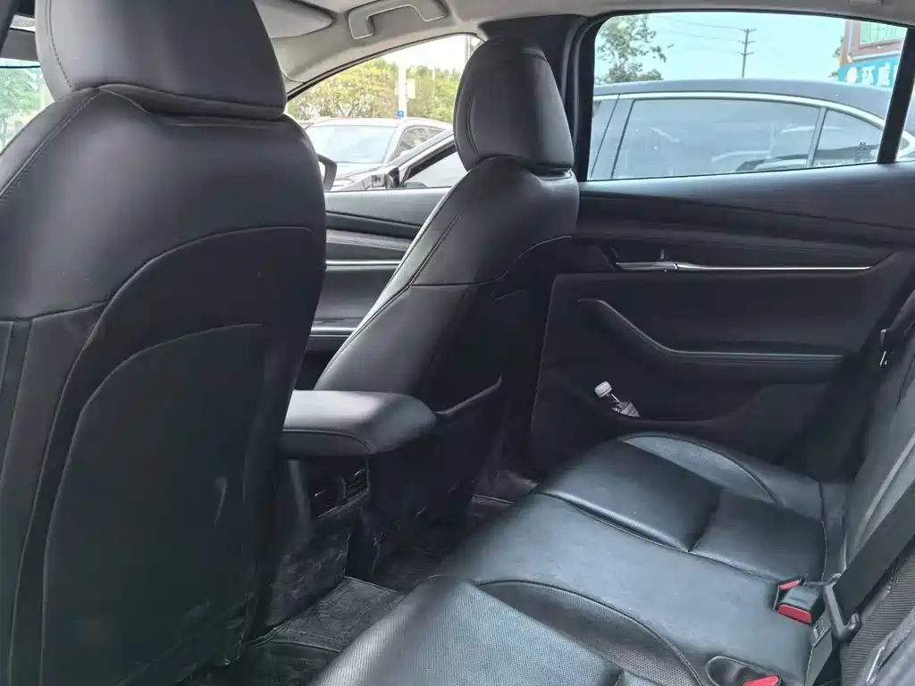 Nissan Sylphy — миниатюра 9