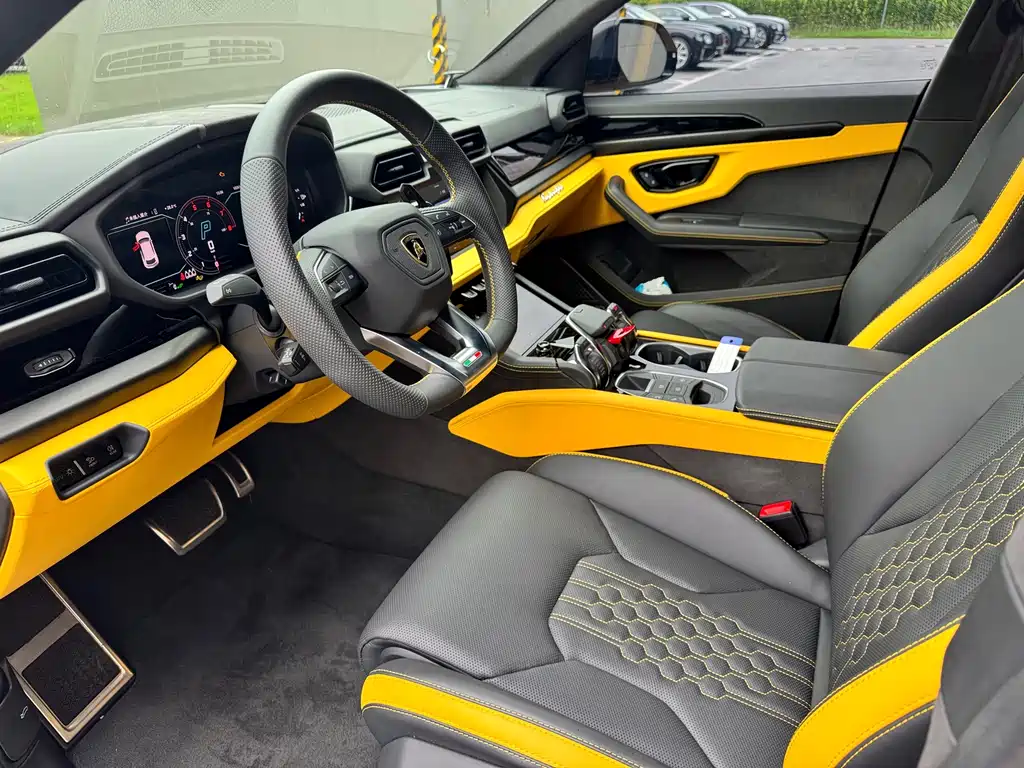 Lamborghini Urus SE — миниатюра 12