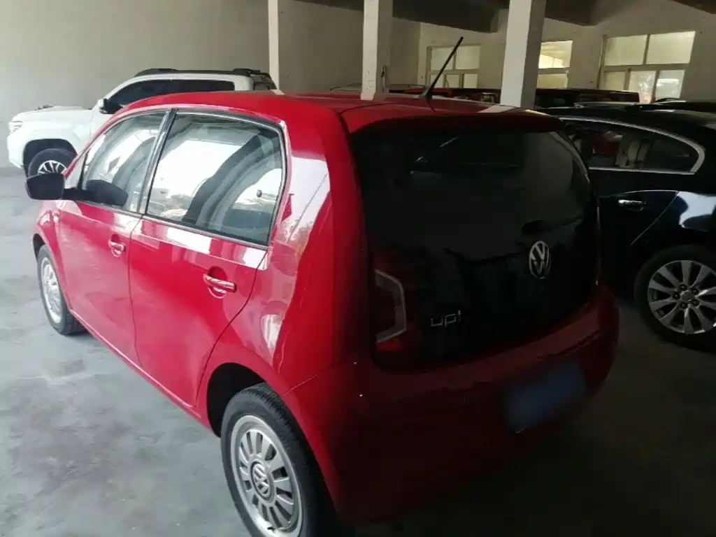 Volkswagen up! — миниатюра 5