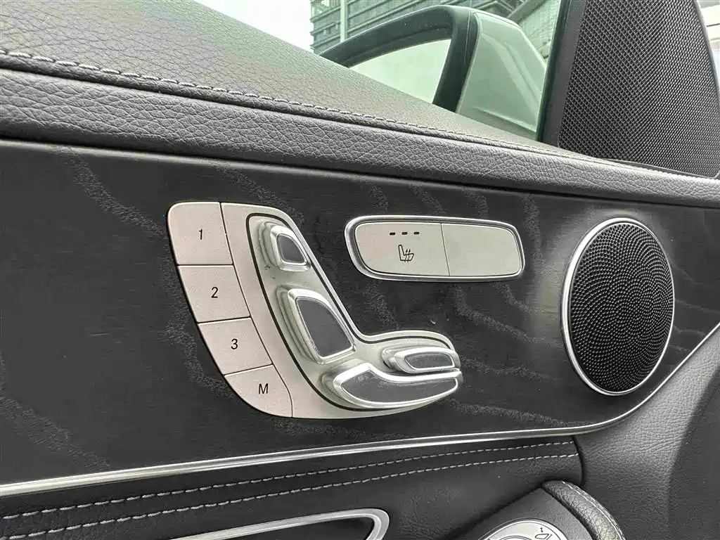 Mercedes-Benz C-Class — миниатюра 19