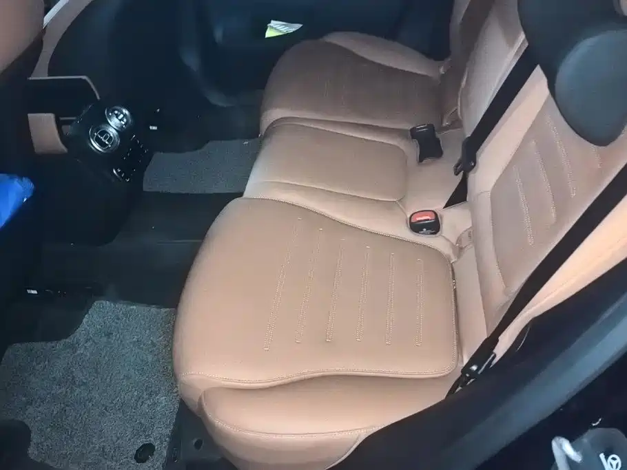 Mercedes-Benz GLC — миниатюра 11