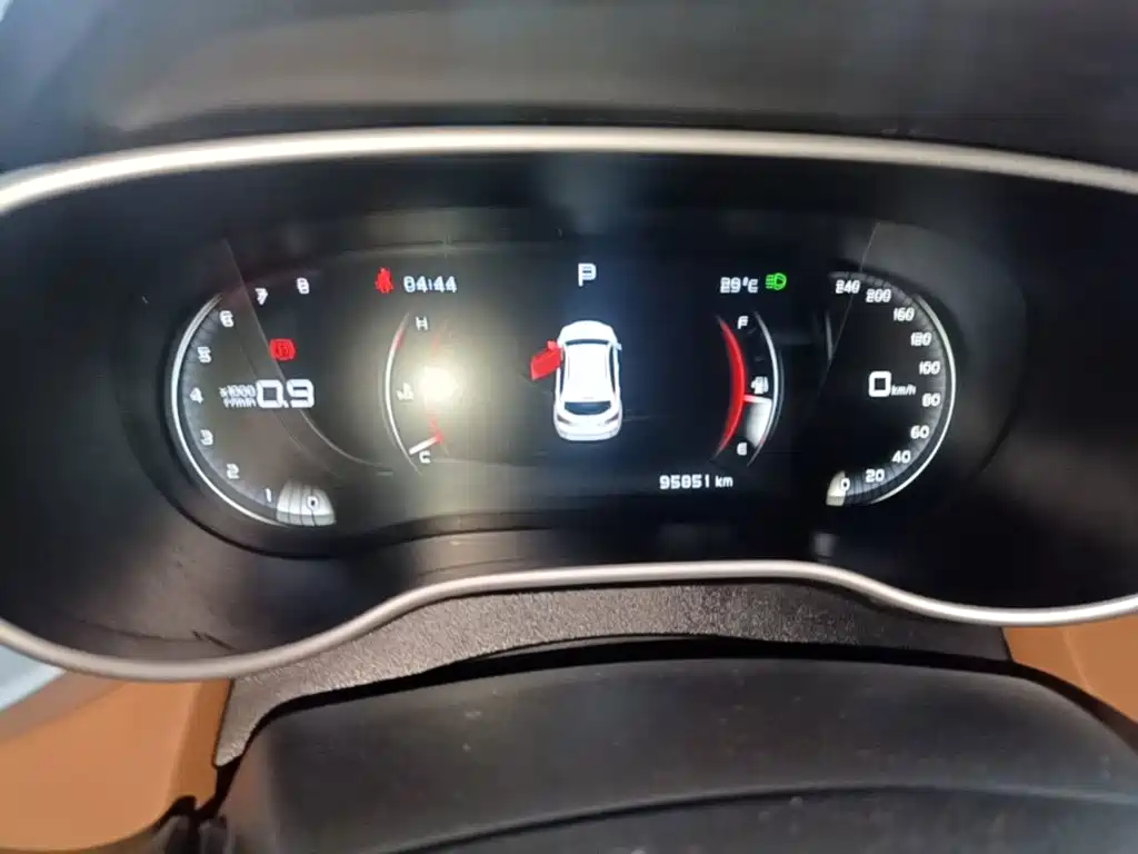 Geely Vision S1 — миниатюра 12