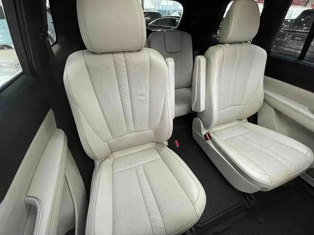 Li Auto Li ONE — миниатюра 15