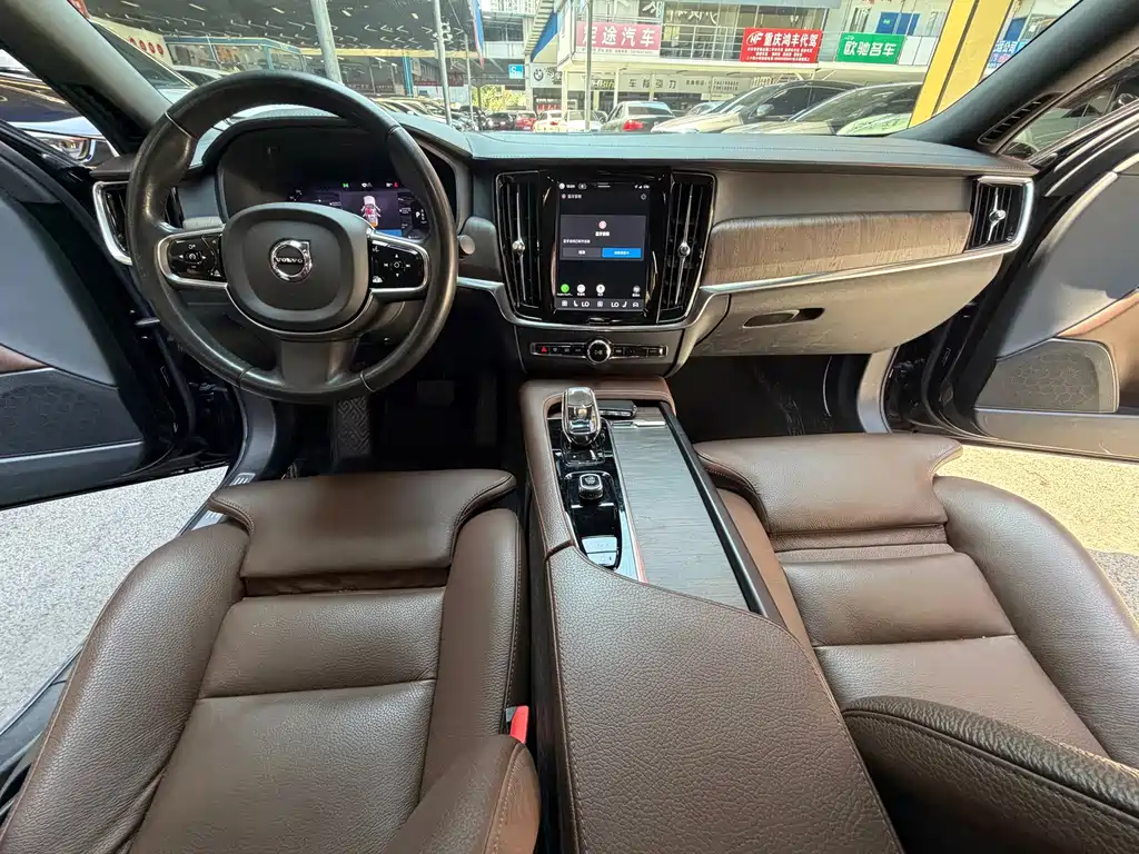 Volvo S90 — миниатюра 18