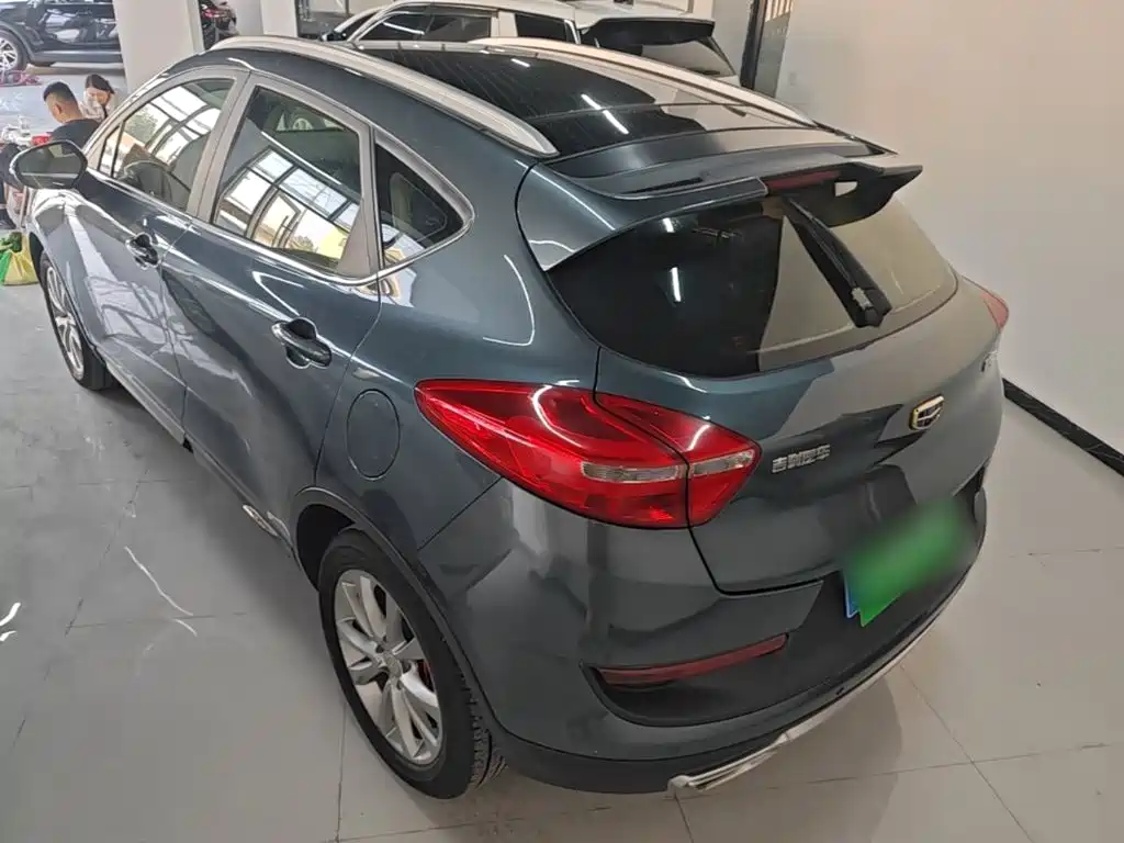 Geely Emgrand GS — миниатюра 5