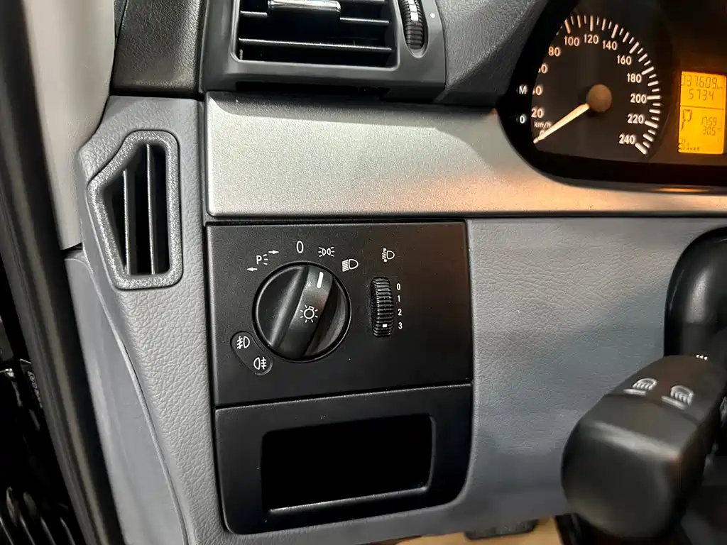 Mercedes-Benz Viano — миниатюра 8
